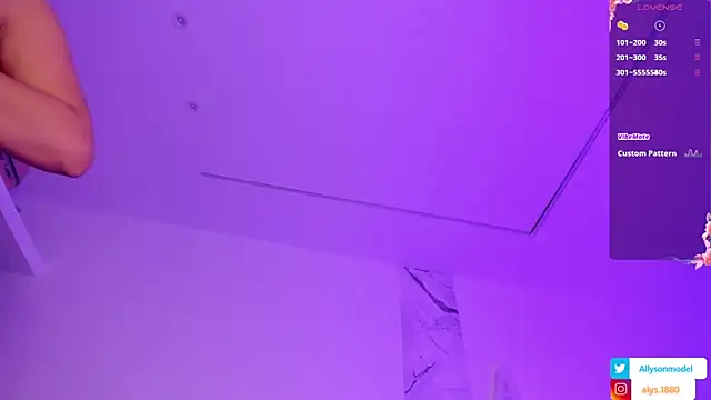 alysson 18 online show from February 9, 1:31 pm