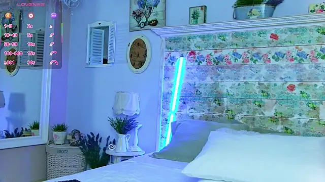 Snapshot of NikkiStarX chatting on November 20, 4:02 am NikkiStarX online show from November 20, 4:02 am