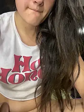 carolina31paris1 online show from March 17, 8:29 am