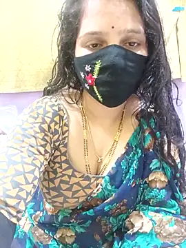 Snapshot of Rising_Smiler chatting on October 10, 8:31 pm Rising Smiler online show from October 10, 8:31 pm