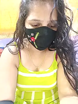 Snapshot of Rising_Smiler chatting on October 6, 9:54 am Rising Smiler online show from October 6, 9:54 am