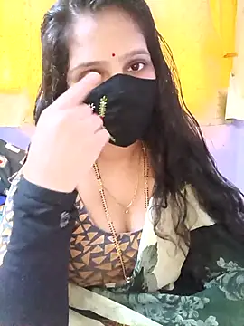 Snapshot of Rising_Smiler chatting on November 2, 10:09 am Rising Smiler online show from November 2, 10:09 am