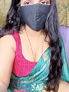 Snapshot of Rising_Smiler chatting on February 3, 5:35 pm Rising Smiler online show from February 3, 5:35 pm