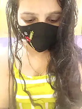 Snapshot of Rising_Smiler chatting on September 28, 10:22 am Rising Smiler online show from September 28, 10:22 am
