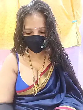 Snapshot of Rising_Smiler chatting on November 23, 9:30 am Rising Smiler online show from November 23, 9:30 am