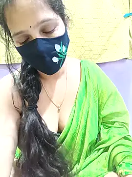 Snapshot of Rising_Smiler chatting on November 22, 8:51 pm Rising Smiler online show from November 22, 8:51 pm