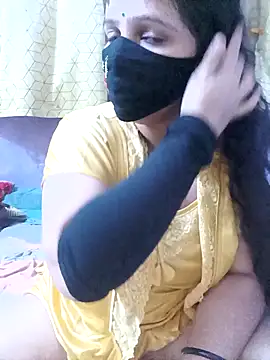 Snapshot of Rising_Smiler chatting on October 29, 6:29 pm Rising Smiler online show from October 29, 6:29 pm