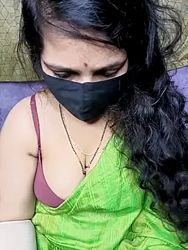 Snapshot of Rising_Smiler chatting on February 16, 12:43 pm Rising Smiler online show from February 16, 12:43 pm