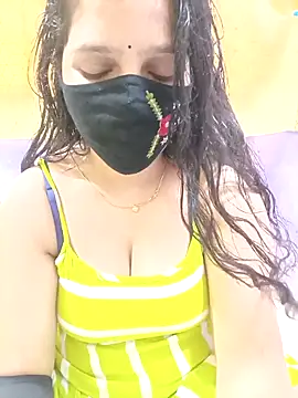 Snapshot of Rising_Smiler chatting on November 27, 9:54 am Rising Smiler online show from November 27, 9:54 am