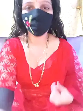 Snapshot of Rising_Smiler chatting on October 31, 5:42 pm Rising Smiler online show from October 31, 5:42 pm