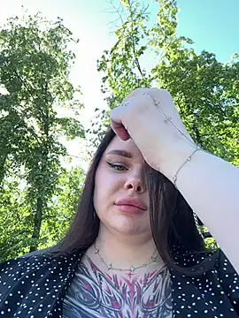 MommyDimitrescu  online show from June 19, 9:26 am