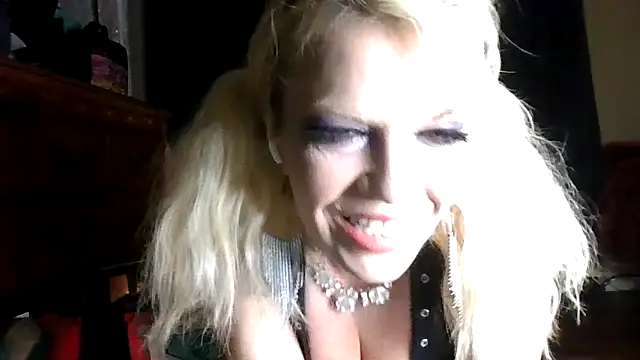 marilyn420 online show from February 5, 5:47 am