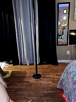 marilyn420 online show from February 3, 5:38 am