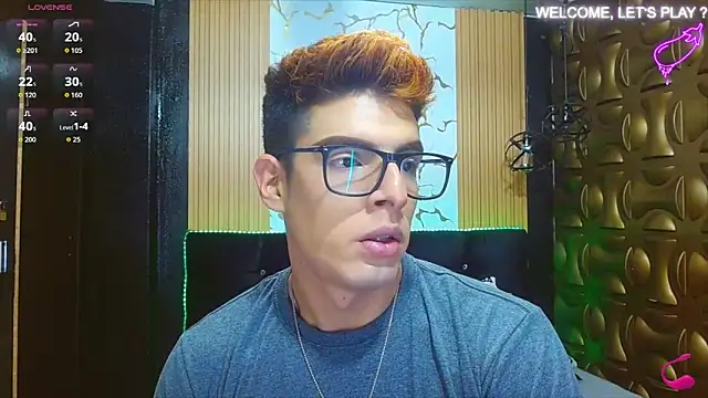 Snapshot of angel_sexyevil chatting on October 5, 12:29 pm angel sexyevil online show from October 5, 12:29 pm