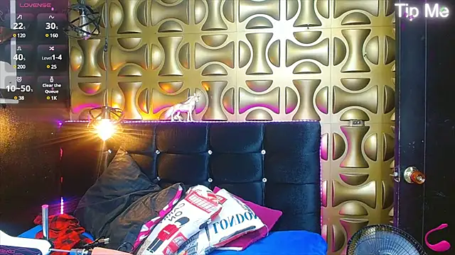 Snapshot of angel_sexyevil chatting on March 14, 12:29 pm angel sexyevil online show from March 14, 12:29 pm