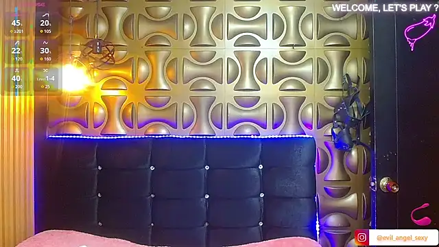 Snapshot of angel_sexyevil chatting on November 27, 12:27 pm angel sexyevil online show from November 27, 12:27 pm