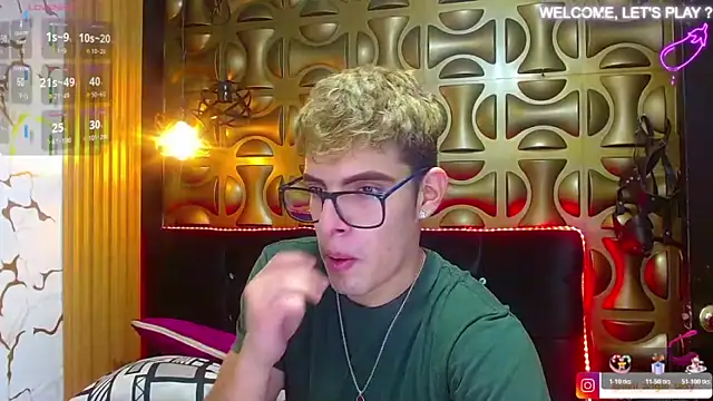 Snapshot of angel_sexyevil chatting on November 25, 12:27 pm angel sexyevil online show from November 25, 12:27 pm