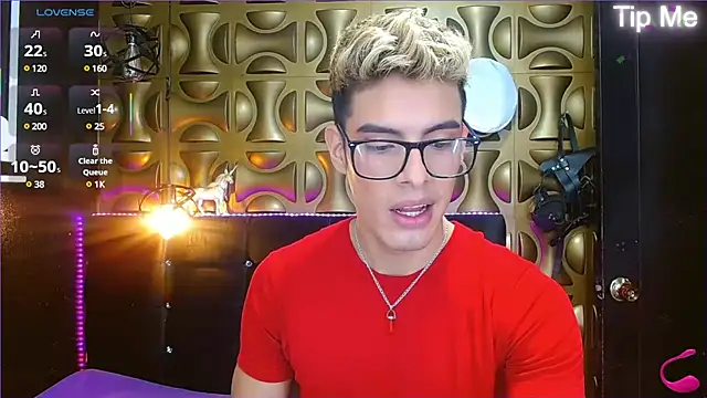Snapshot of angel_sexyevil chatting on February 27, 12:23 pm angel sexyevil online show from February 27, 12:23 pm