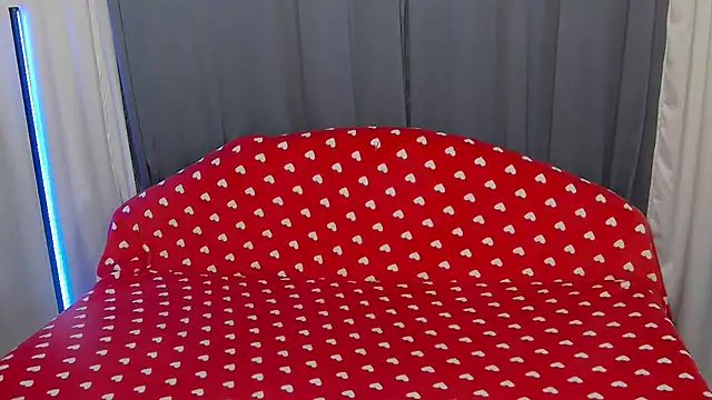 Snapshot of Alison_L chatting on March 14, 7:26 am Alison L online show from March 14, 7:26 am