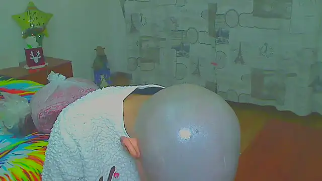 hotSANDRA STARR online show from December 14, 12:39 am