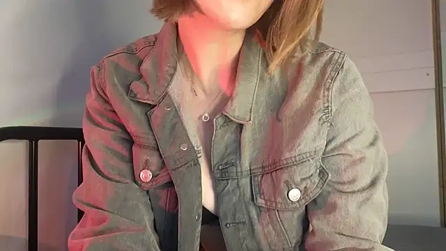 TopsyWilde online show from June 16, 7:52 am