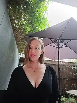 TopsyWilde online show from July 22, 9:33 am
