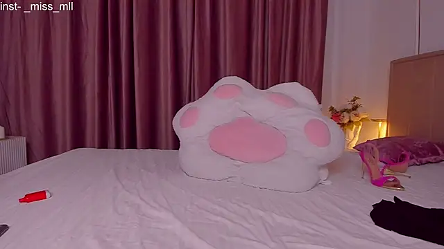 MaaryM online show from October 26, 8:09 pm