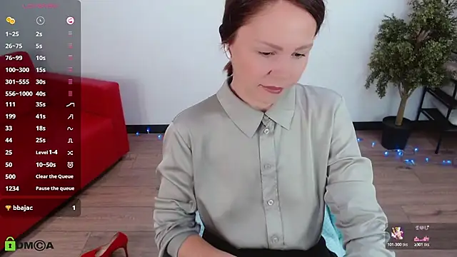 VickyGolden online show from May 30, 5:03 am