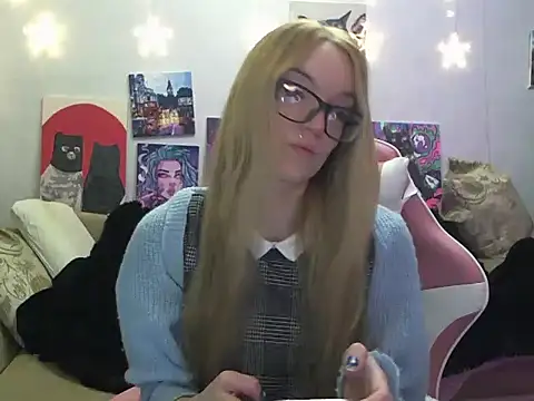 Snapshot of SecretSophia chatting on October 26, 4:40 pm SecretSophia online show from October 26, 4:40 pm