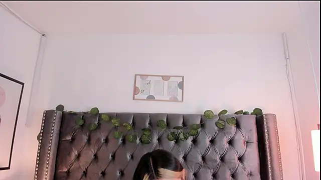 Snapshot of Kim_Blane chatting on February 27, 3:08 am Kim Blane online show from February 27, 3:08 am