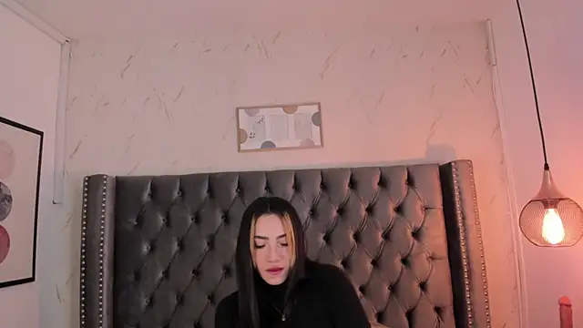 Kim Blane online show from December 3, 3:40 am