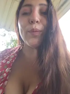 VickyHoult online show from May 24, 9:04 pm