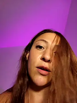 Snapshot of VickyHoult chatting on March 2, 12:20 am VickyHoult online show from March 2, 12:20 am