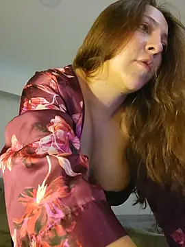 Snapshot of VickyHoult chatting on November 4, 10:24 pm VickyHoult online show from November 4, 10:24 pm