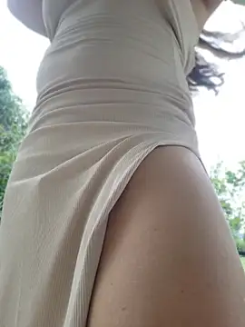 VickyHoult online show from March 18, 7:04 pm