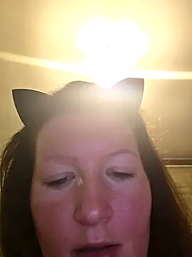 Snapshot of Analimado18 chatting on September 15, 9:15 pm Analimado18 online show from September 15, 9:15 pm