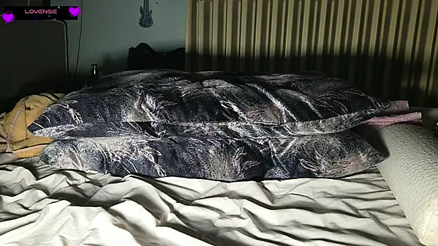 Analimado18 online show from February 8, 8:17 pm