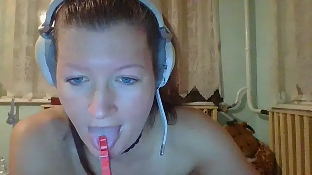 Snapshot of Analimado18 chatting on October 8, 9:26 pm Analimado18 online show from October 8, 9:26 pm