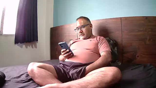 PhillDrake11 online show from January 18, 6:00 pm