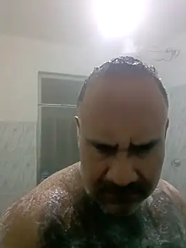 Snapshot of PhillDrake11 chatting on October 1, 3:00 am PhillDrake11 online show from October 1, 3:00 am