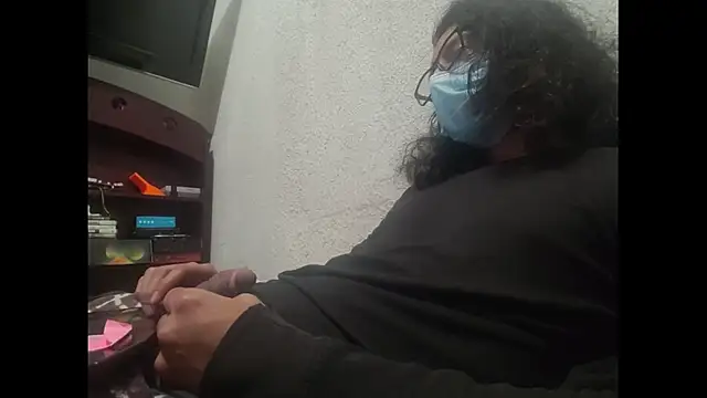 Snapshot of HardestPepe chatting on December 4, 8:06 am HardestPepe online show from December 4, 8:06 am