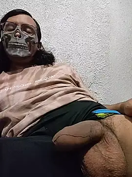 HardestPepe online show from April 11, 7:45 am