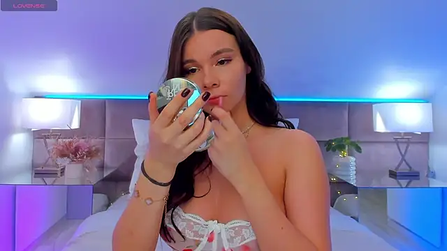 MiaMuse online show from October 23, 12:15 pm