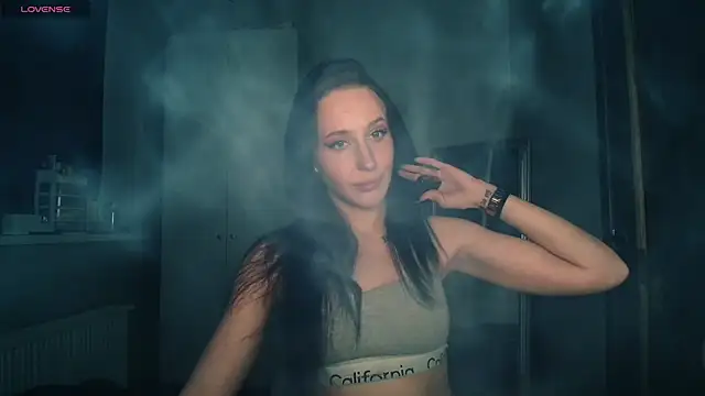 AliceTurnOn online show from April 12, 5:05 pm