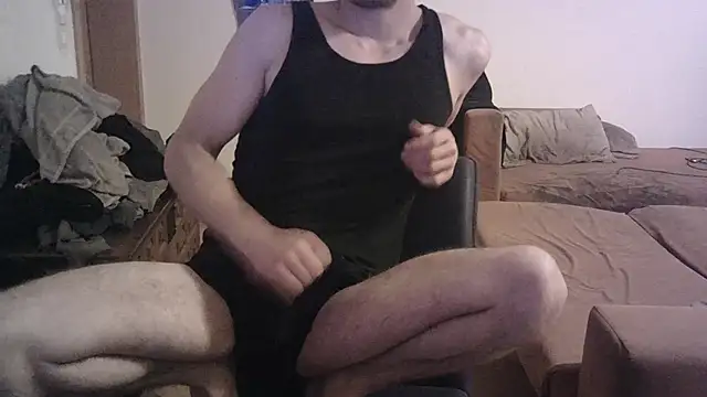 Snapshot of sexymann92 chatting on October 3, 8:43 pm sexymann92 online show from October 3, 8:43 pm