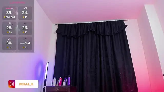 Snapshot of Roxahank chatting on April 22, 3:46 am Roxahank online show from April 22, 3:46 am