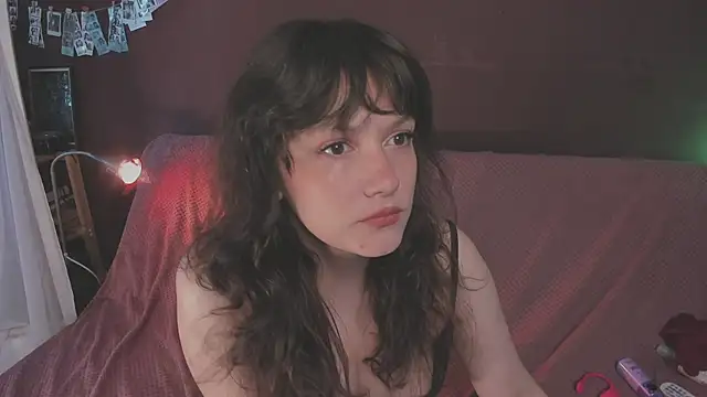 Snapshot of juby_yuby chatting on July 5, 1:07 pm juby yuby online show from July 5, 1:07 pm