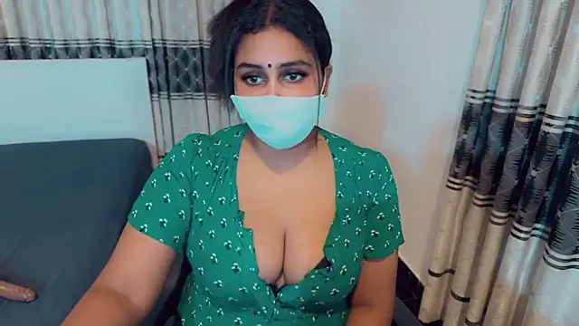 Snapshot of SonY_CaM chatting on July 18, 10:57 am SonY CaM online show from July 18, 10:57 am
