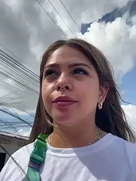 andreaisyourmis online show from January 8, 3:28 pm