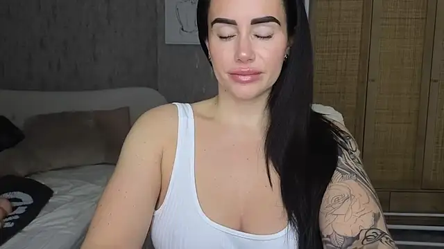 Snapshot of LibbyLoveHeartx chatting on November 22, 7:18 am LibbyLoveHeartx online show from November 22, 7:18 am